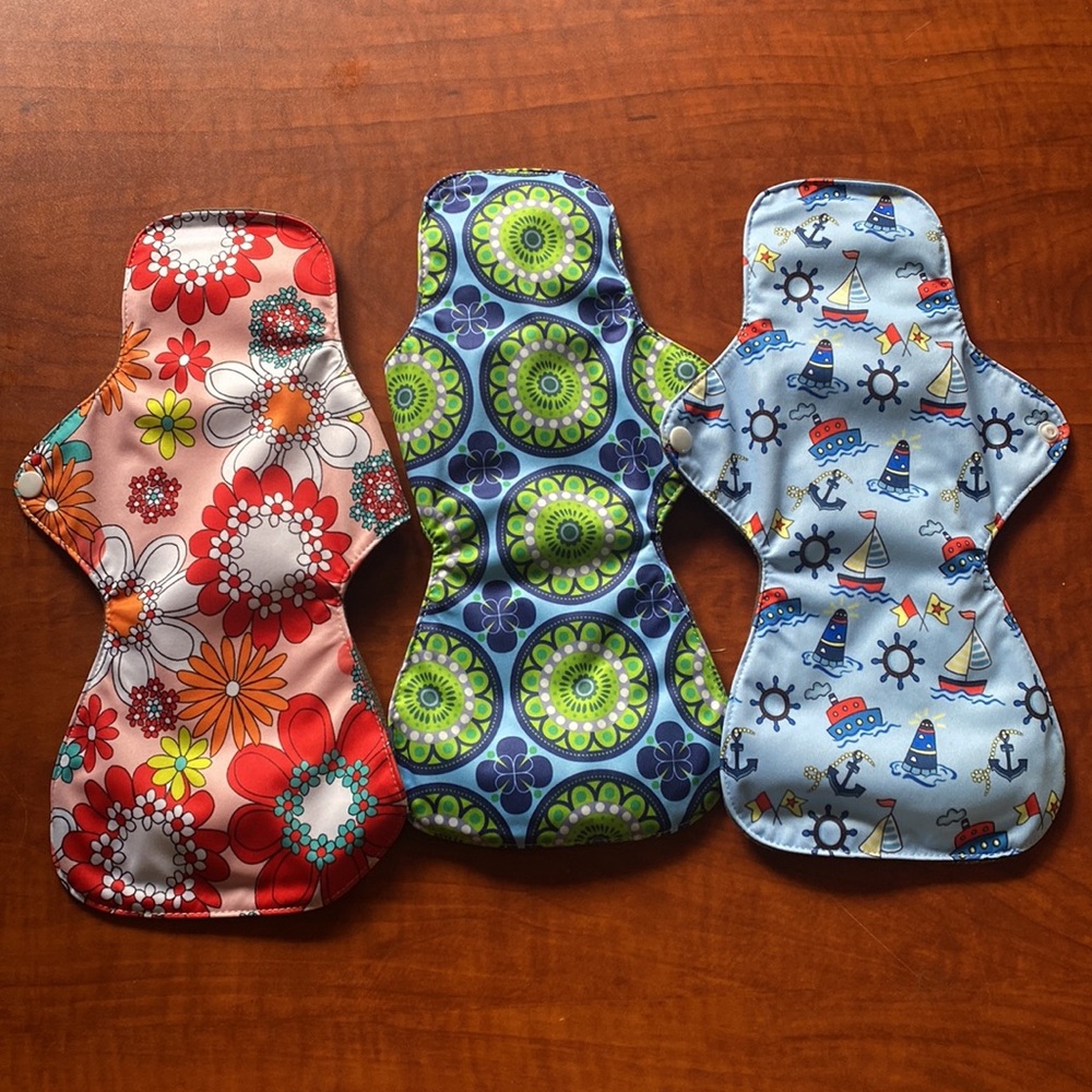 Reusable Cloth Pad Multi Pack - Picture 4 of 6